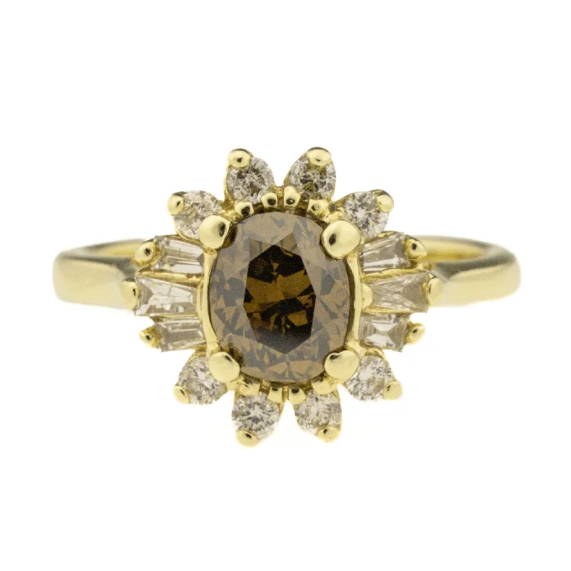 1.10ctw Oval Cut Diamond with Diamond Accents Ring in 14K Yellow Gold - Size 6.25