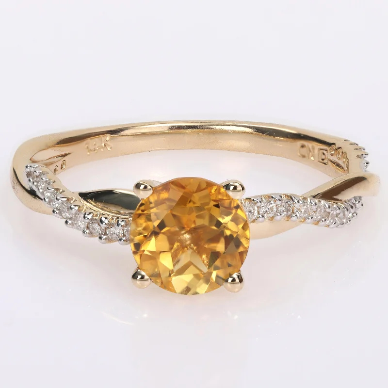 Miadora Citrine and 1/6ct TDW Diamond Crossover Birthstone Ring in 14k Yellow Gold