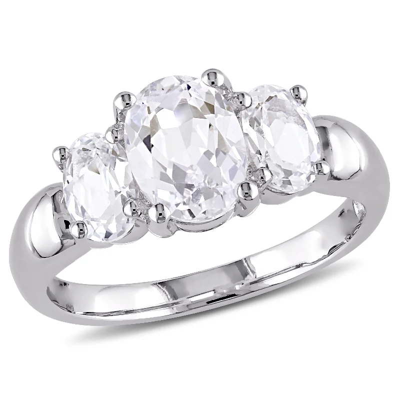 Mimi & Max 3 1/2ct TGW Oval Cut Created White Sapphire 3-Stone Ring in Sterling Silver