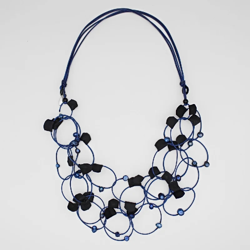 Sadie Loop Necklace Blue