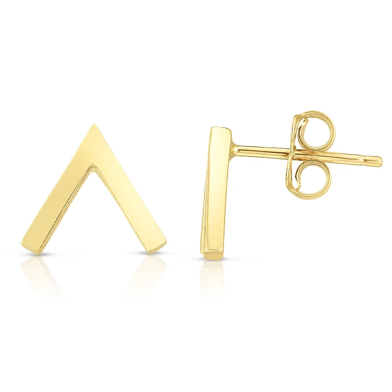 14K Gold Open Arrow Stud Earring